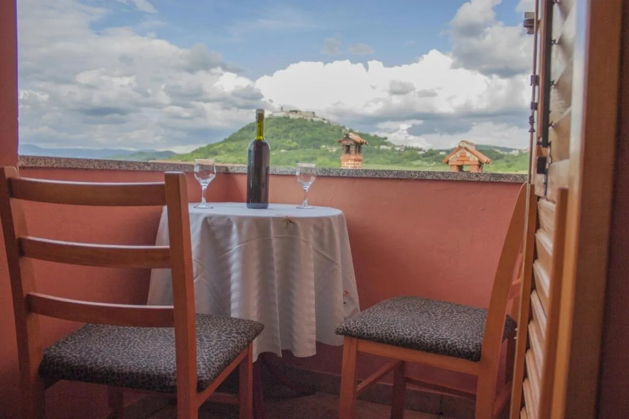 Apartments With A Swimming Pool Motovun - Bataji, Central Istria - Sredisnja Istra - 7069